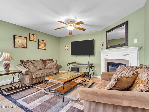 4th image of 122 Morris Boulevard
