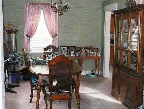 4th image of 18 Winchester Ave
