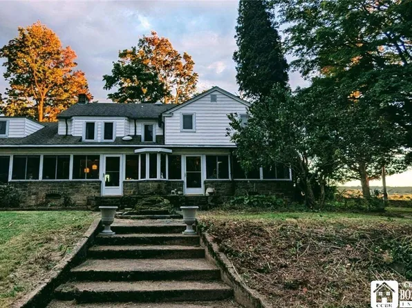 11930 E Main Rd, North East, PA 16428