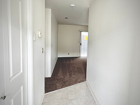 2nd image of 200 Northwoods Ave APT 14