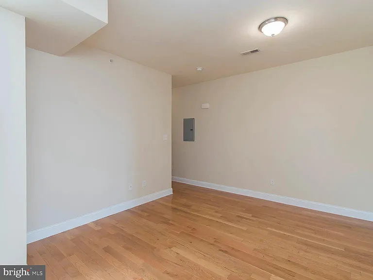 1929 N Gratz St #2 — Photo 10