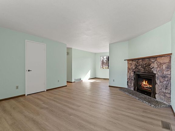 5th image of 11712 N Howard Ct