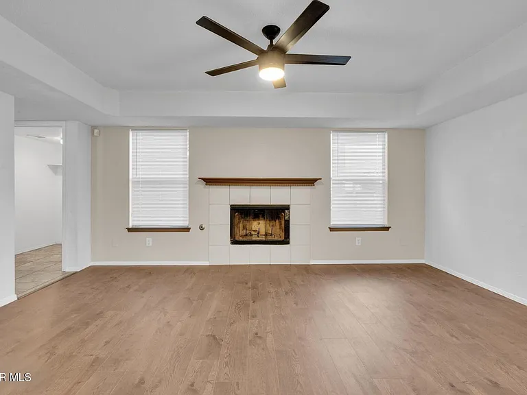 7489 Plaza Redonda Dr — Photo 15