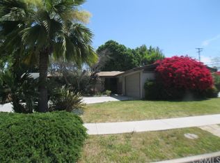 2538 Carnegie Ave, Costa Mesa, CA 92626