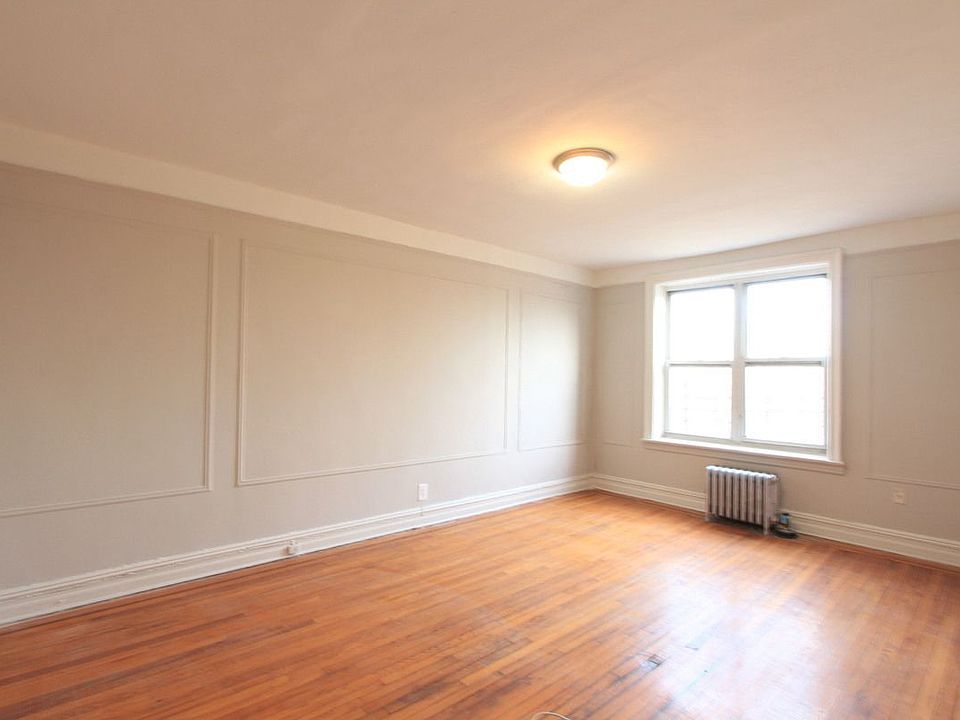 1st image of 74 Gatling Pl APT 4J