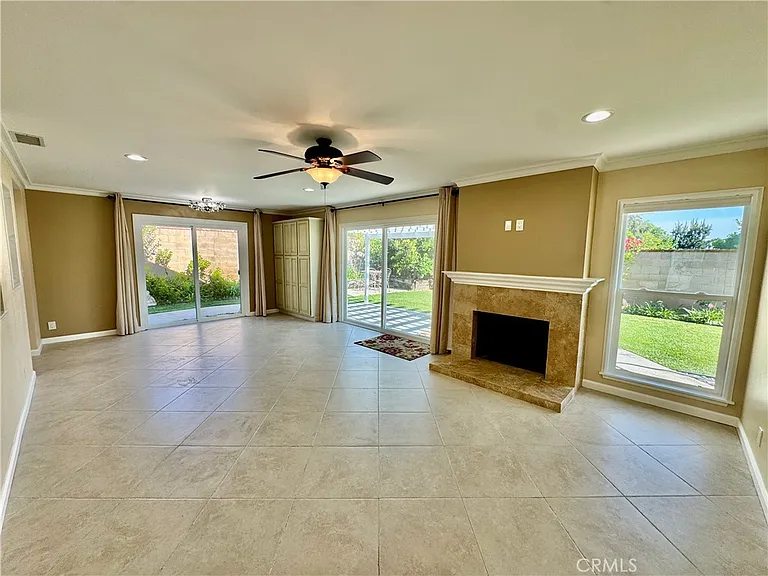 18572 Avolinda Dr — Photo 16