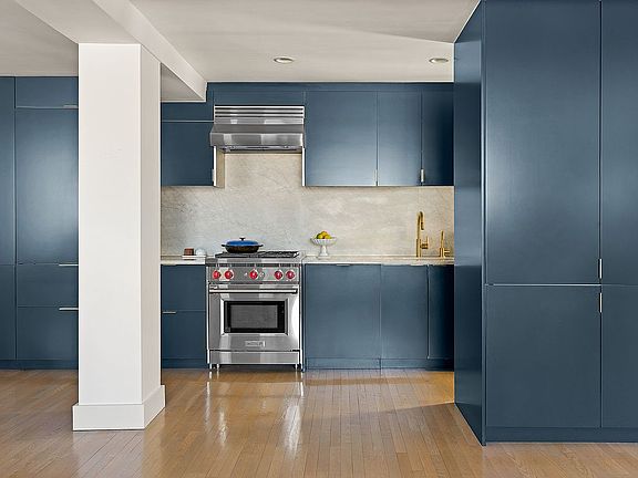 4th image of 61 W 9th St #9DE