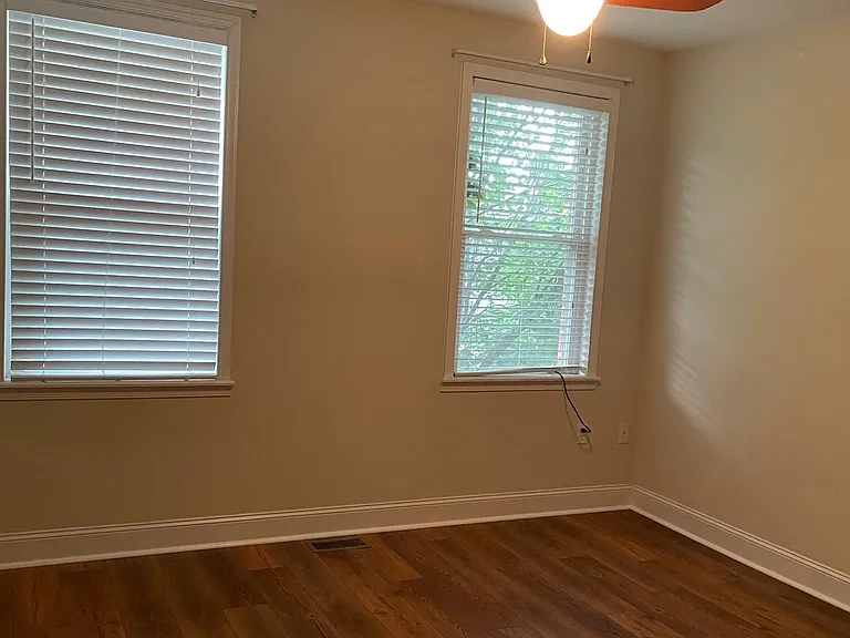 1812 E Pratt St — Photo 5