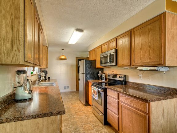 5th image of 9321 Northlake Dr SW