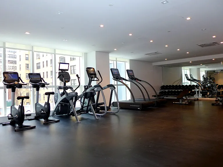 325 Lexington Ave #7A — Photo 11