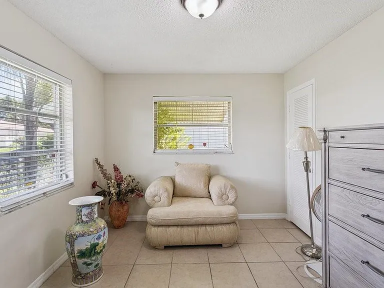 6708 NW 57th Dr — Photo 9