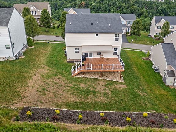 5th image of 124 Buckingham Dr