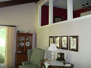 4th image of 200 Edgewood Dr