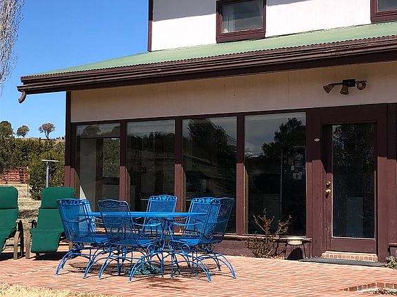 South entrance to kitchen