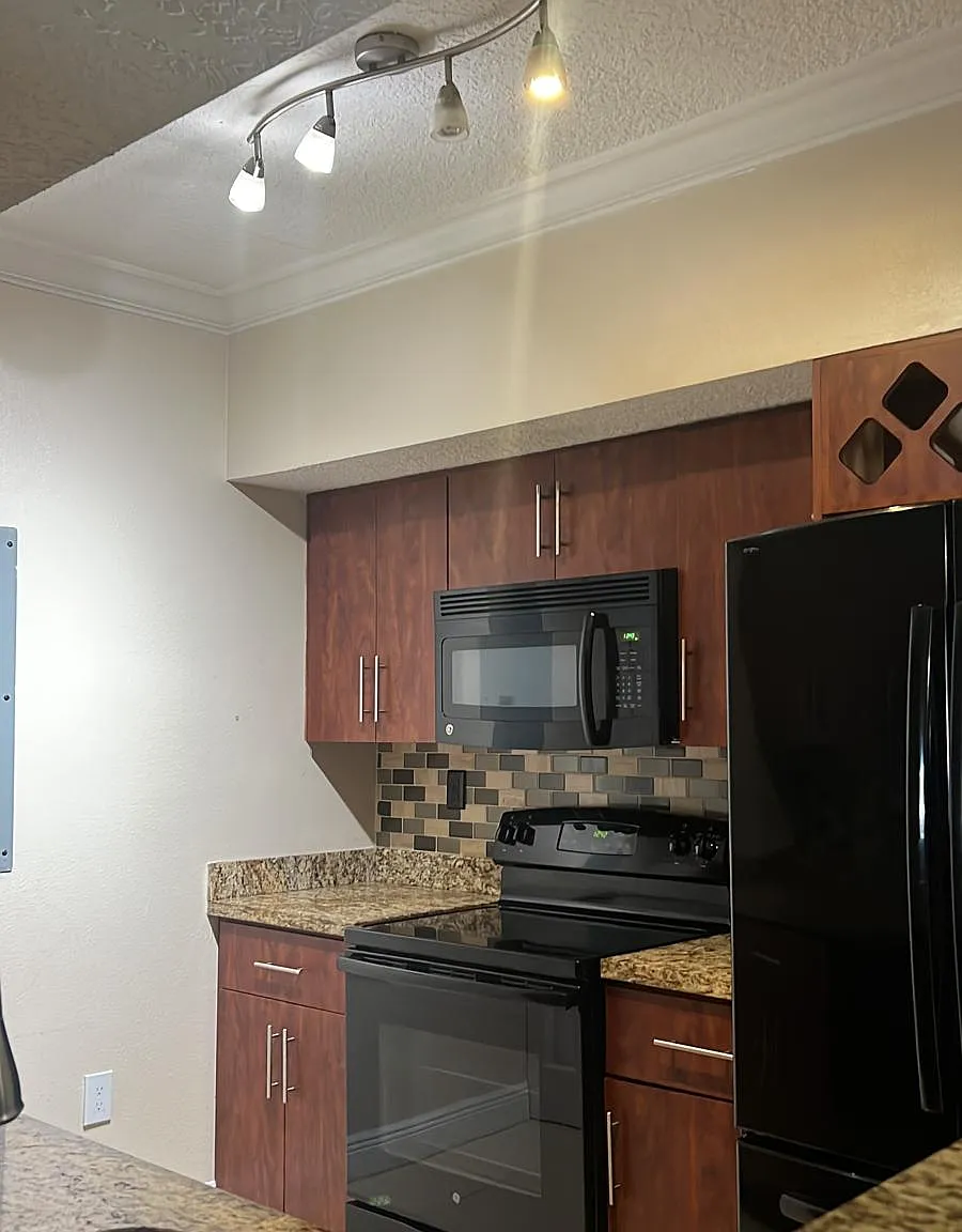 231 Southwest 116th Avenue #19-105 - 1 — Photo 4