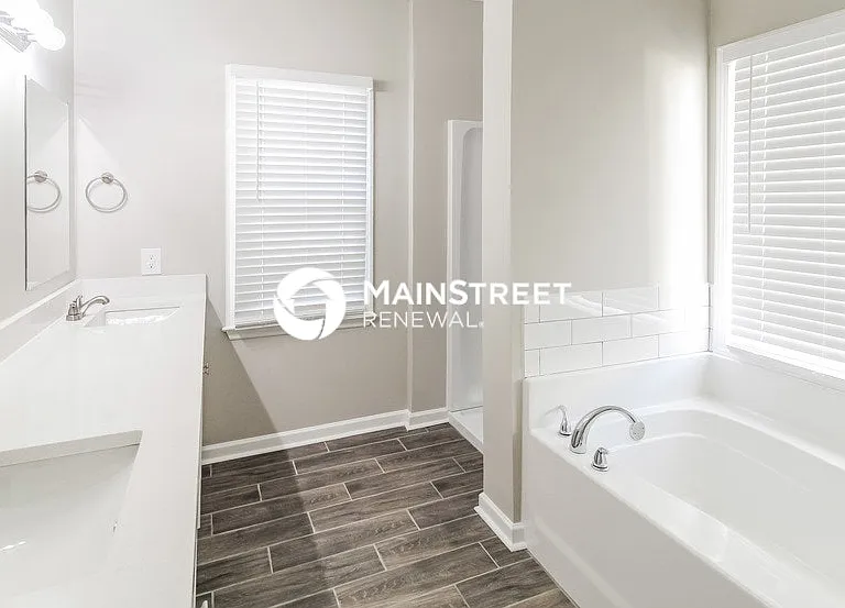 754 Woodstone Rd — Photo 9