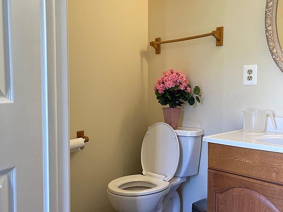 3rd image of 5565 Caithness Ct