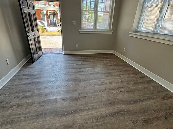 2nd image of 101 W Jackson St