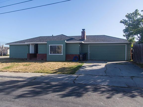 2nd image of 124 Clifford Ave