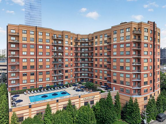 3rd image of 2050 Central Rd APT 520