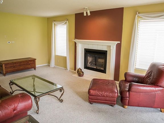 3rd image of 2316 SE Baypoint Dr #L77