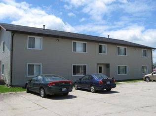 126 Brookeridge Dr, Waterloo, IA 50702