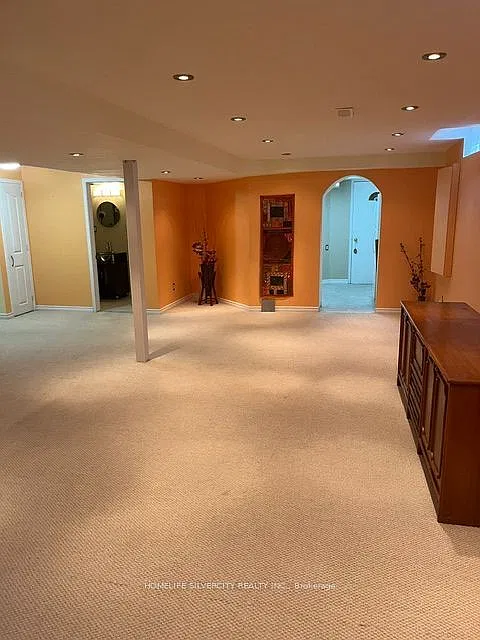 4 bed, $4,500 — Photo 4