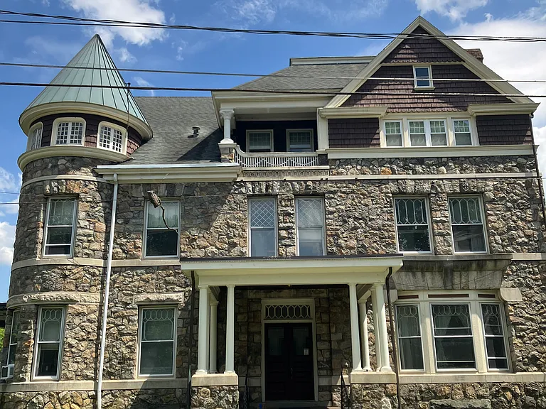 404 Seneca St #G — Photo 1