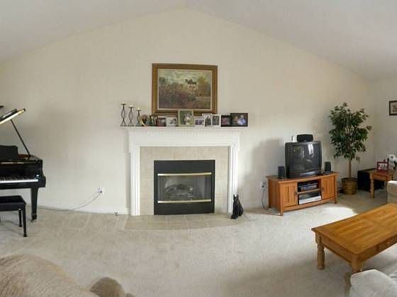 1st image of 2052 Shetland St