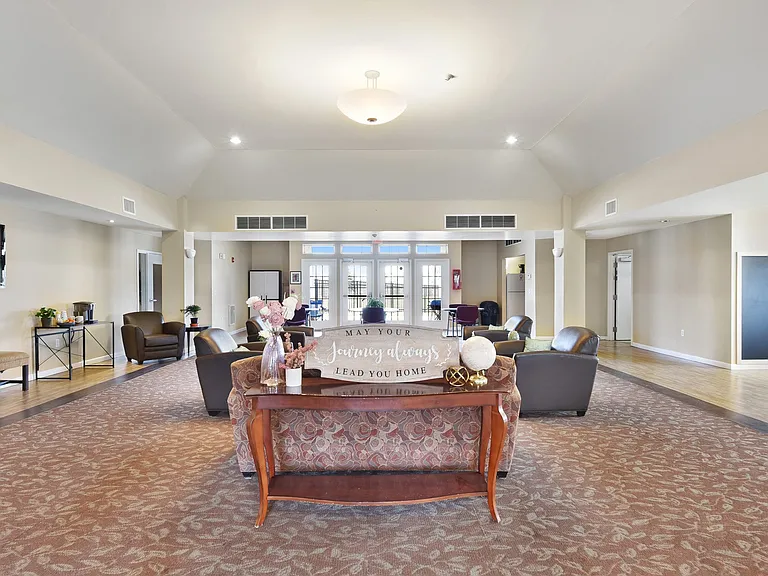 Creekwood Apartments — Photo 6