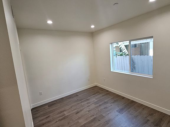 4th image of 339 N Harvard Blvd #339