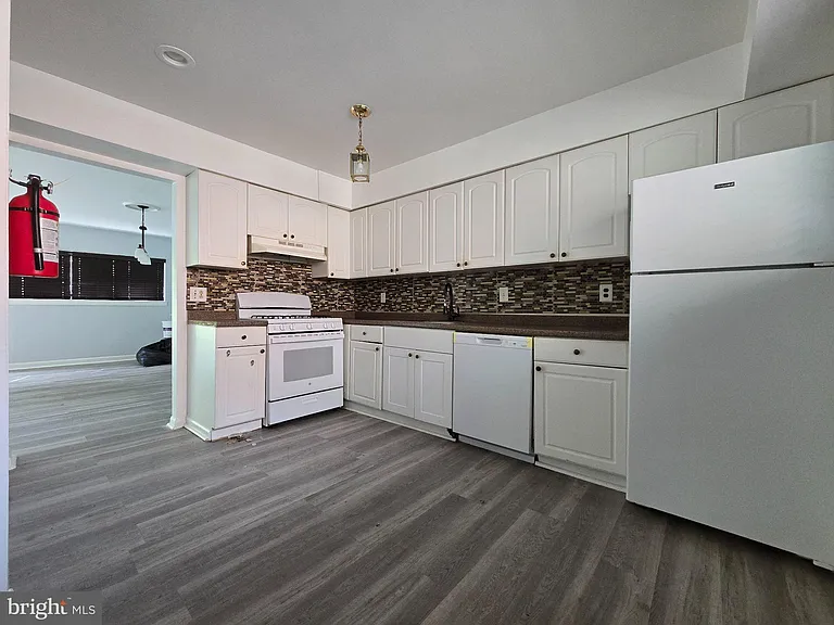 145 Echelon Rd — Photo 5