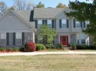 11942 Riveroaks Dr, Loveland, OH 45140
