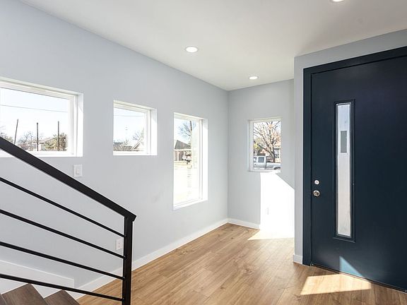 2nd image of 510 S Mesquite #101