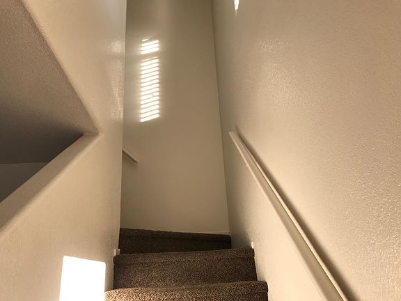 4th image of 7524 Hickory Hills Dr