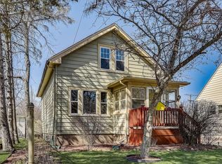 306 Blaine Ave, Racine, WI 53405
