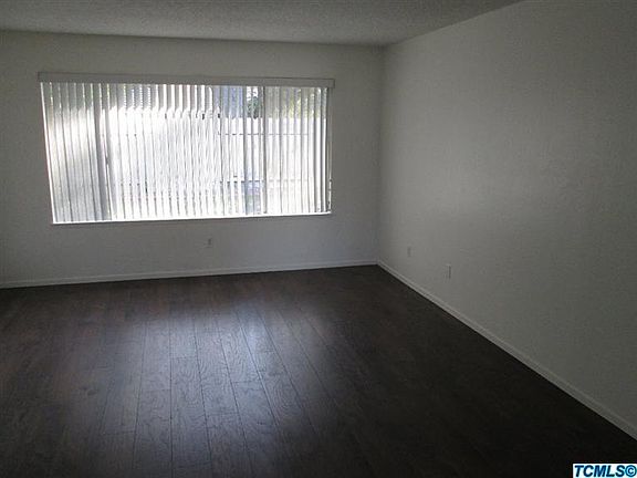 5th image of 531 W Dorothea Ave
