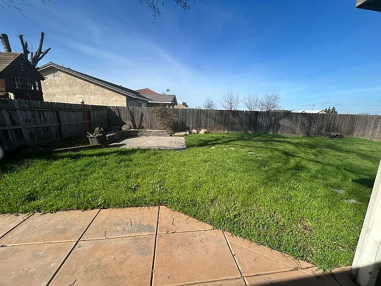 2416 Glacier Way — Photo 27