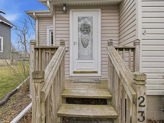 2nd image of 230 Spruce Ave