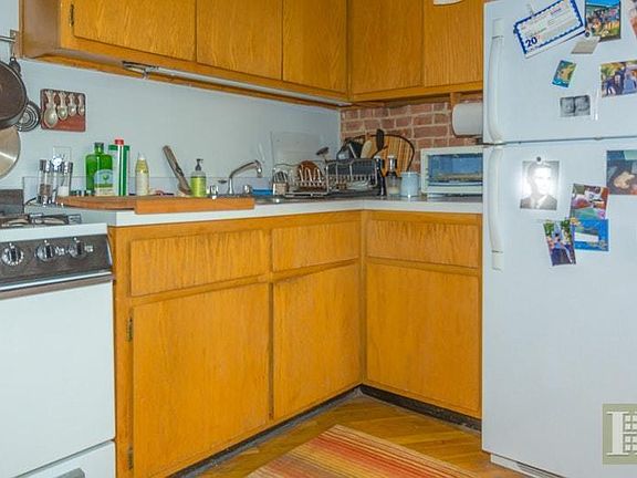 4th image of 58 W 89th St APT 2F