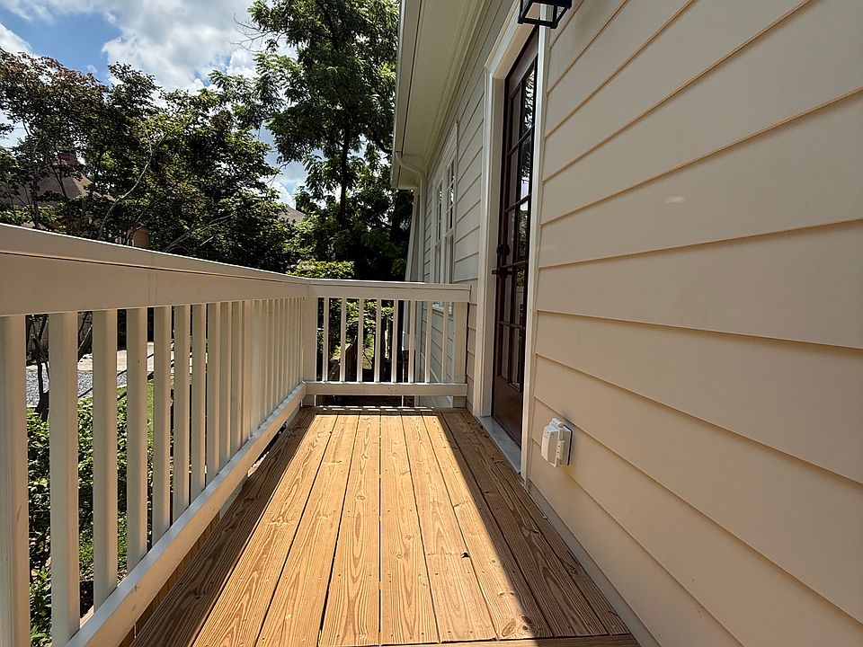 Back deck perfect for grilling