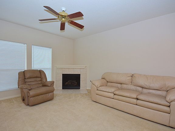 3rd image of 18563 Carousel Creek Ct