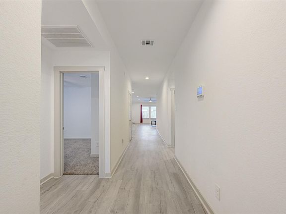 3rd image of 7707 Golden Rubia Ln