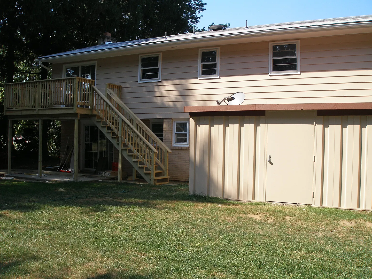 4 bed, 1900 sqft, $2,300 — Photo 2