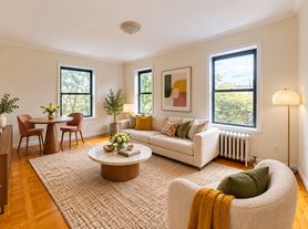 656 W 204th St, New York, NY