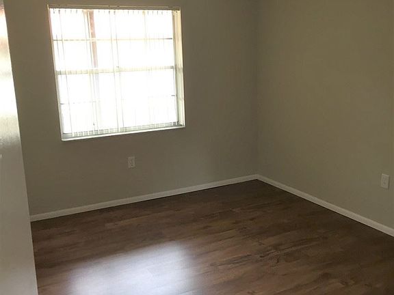 5th image of 2720 NE 52nd Ct #C8