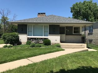 245 W Kimbell Ave, Elmhurst, IL 60126