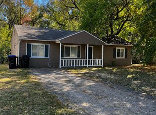 3574 SW Kirklawn Ave, Topeka, KS 66611