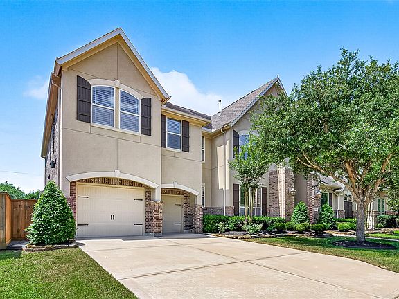 3rd image of 11334 Lazarro Ln