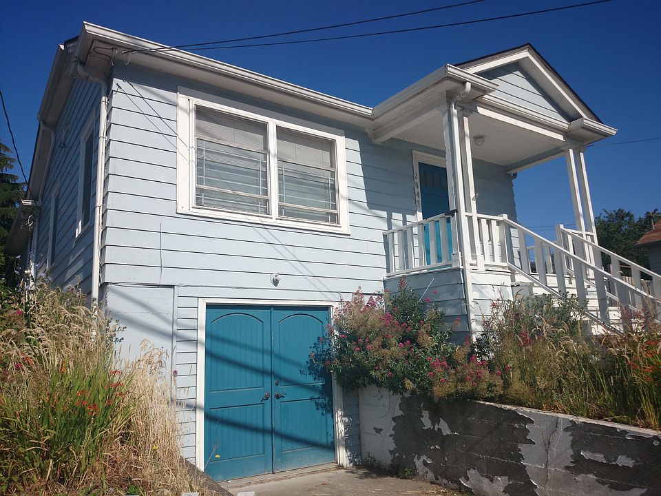 1st image of 2843 Thorndyke Ave W
